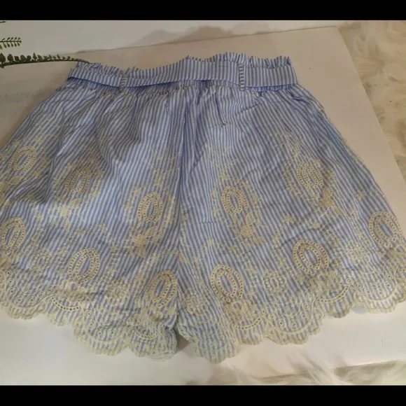 BLUE LIFE SHORTS SEERSUCKER LACE BELTED NWT SZ MED