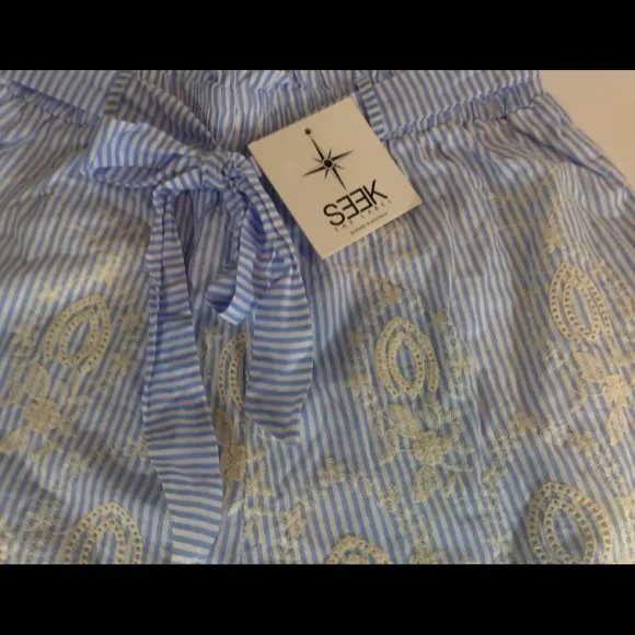 BLUE LIFE SHORTS SEERSUCKER LACE BELTED NWT SZ MED