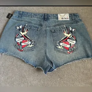 Ed Hardy Born Free Wmns Denim Shorts NWT~ XL