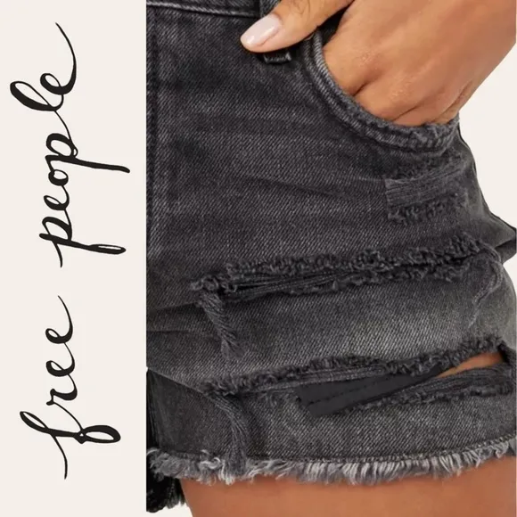 FREE PEOPLE Mid Rise Cutoff Shorts in Washed Black