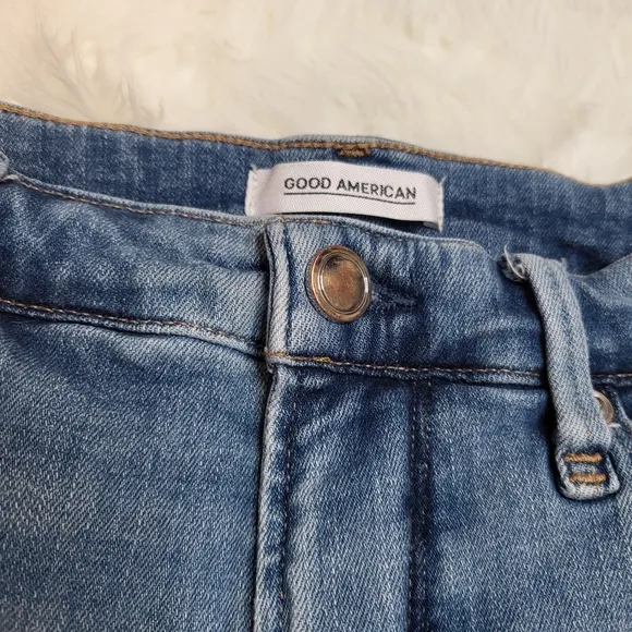 Good American Denim Shorts Cutoff Distressed Medium Wash Size 12/31