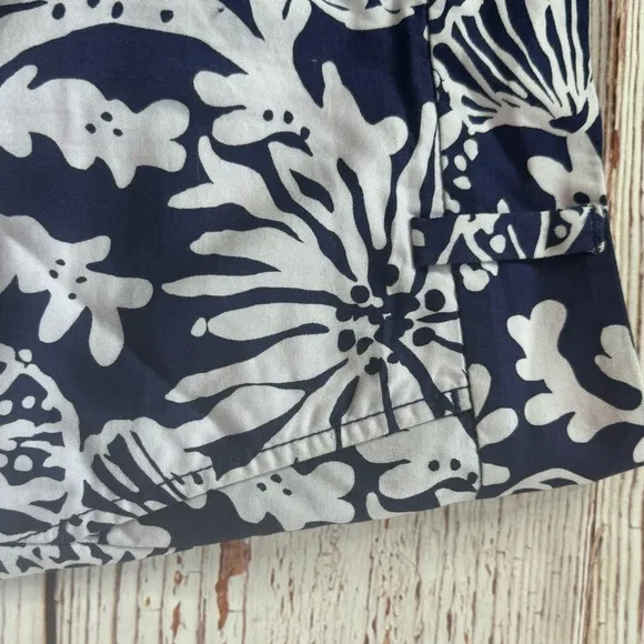 Lilly Pulitzer Barclay Shorts in Under the Sea Shells Navy/White Sz 0