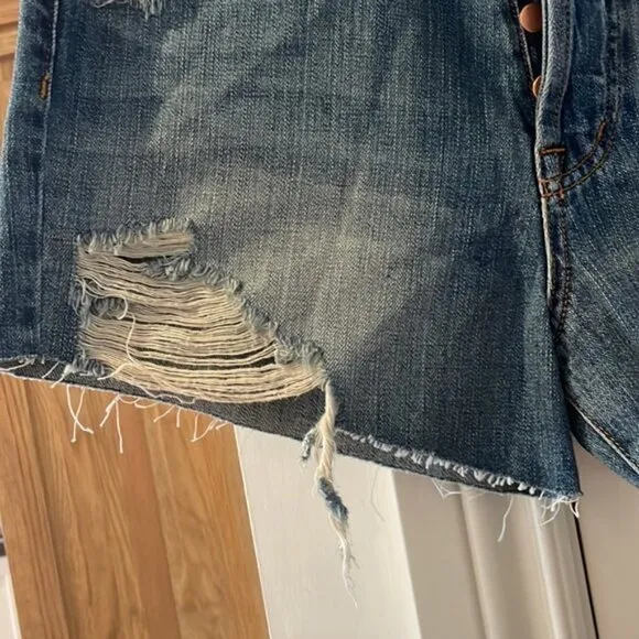 Modern American east side high waist cut off denim shorts in Durango