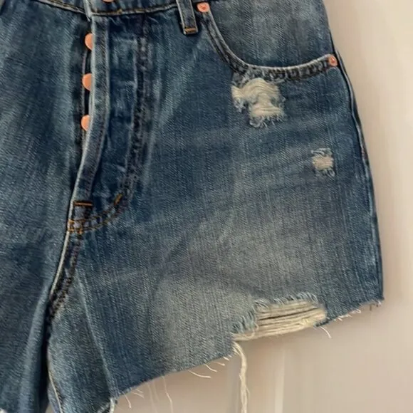 Modern American east side high waist cut off denim shorts in Durango