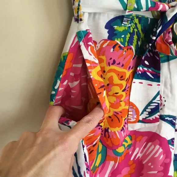 NWT Walter Baker Floral Nola Shorts Cozumel