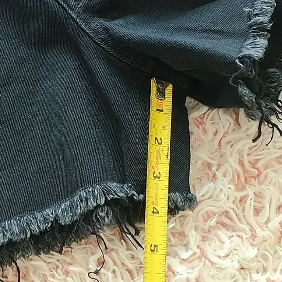 🖤NWT WE THE FREE/Free People distressed denim shorts