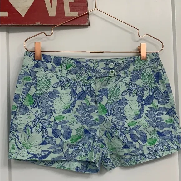 Vineyard vines shorts