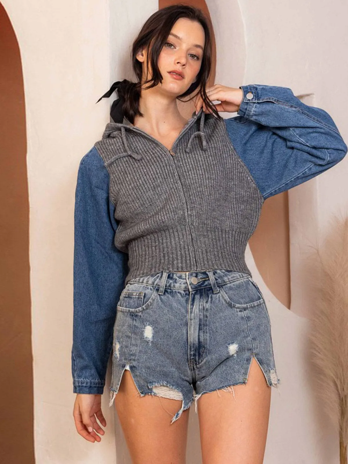 WOMEN'S LONG SLEEVE ZIP UP HOODED DENIM CONTRAST JACKET