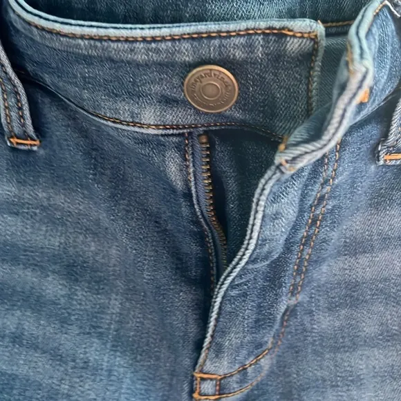 Women's vineyard Vines Denim Shorts mid rise